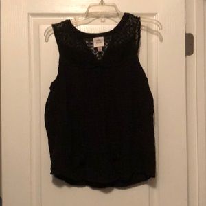 Black sleeveless top